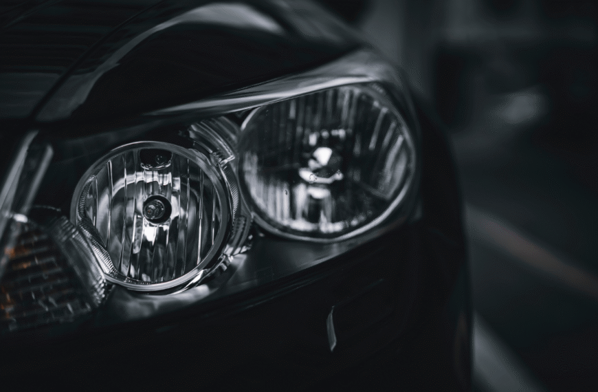 ไฟหน้าโปรเจกเตอร์ โปรเจกเตอร์ไฟหน้ารถ ดีไหม? เปรียบเทียบ LED vs HID