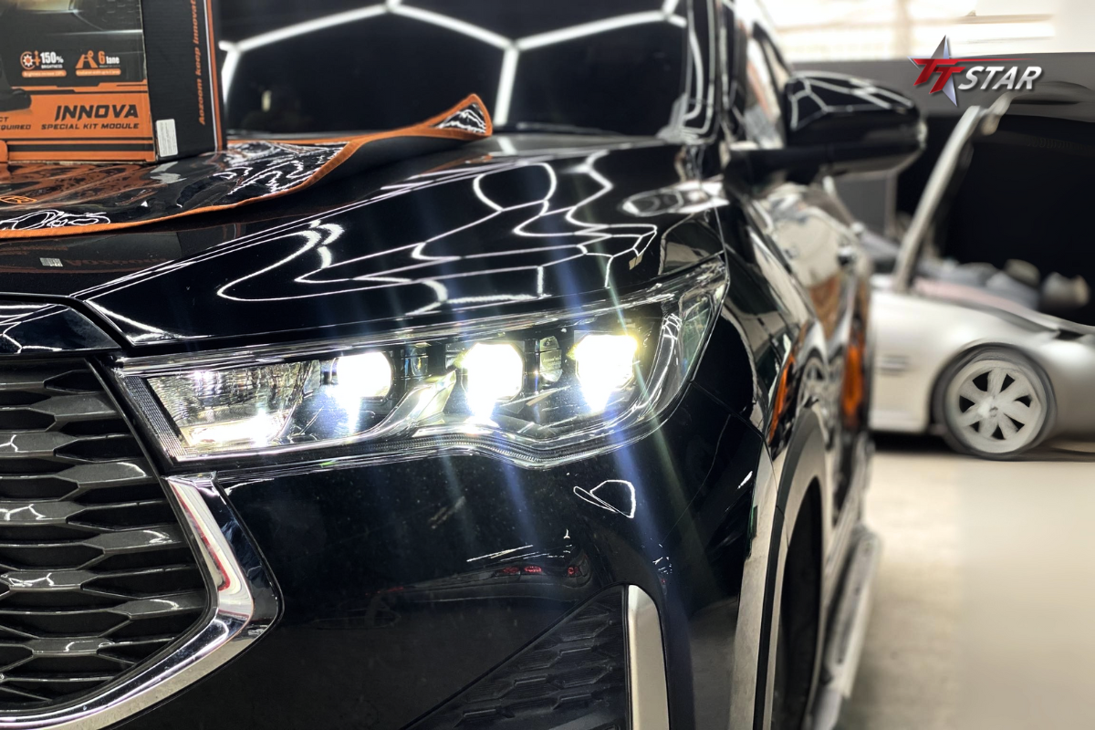 AOZOOM TA25 ไฟโปรเจคเตอร์ Bi-LED 5000K สำหรับ Toyota Innova