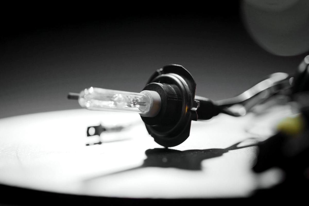 BI-XENON IS_2 bi xenon คืออะไร?