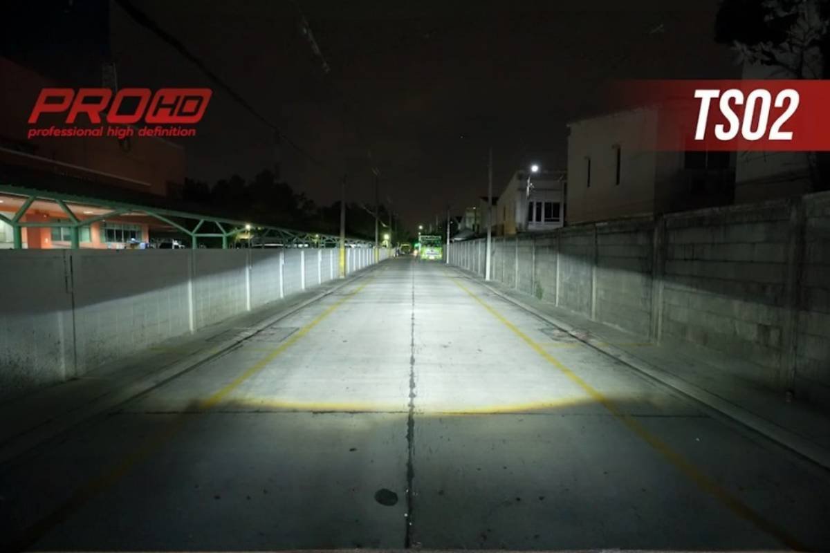 PRO HD TS02 สว่างจัดชัดจริง! โปรเจคเตอร์ Bi-LED รุ่นอัปเกรด ลำแสงเข้ม คัทออฟคมชัด เพื่อทัศนวิสัยที่เหนือกว่า