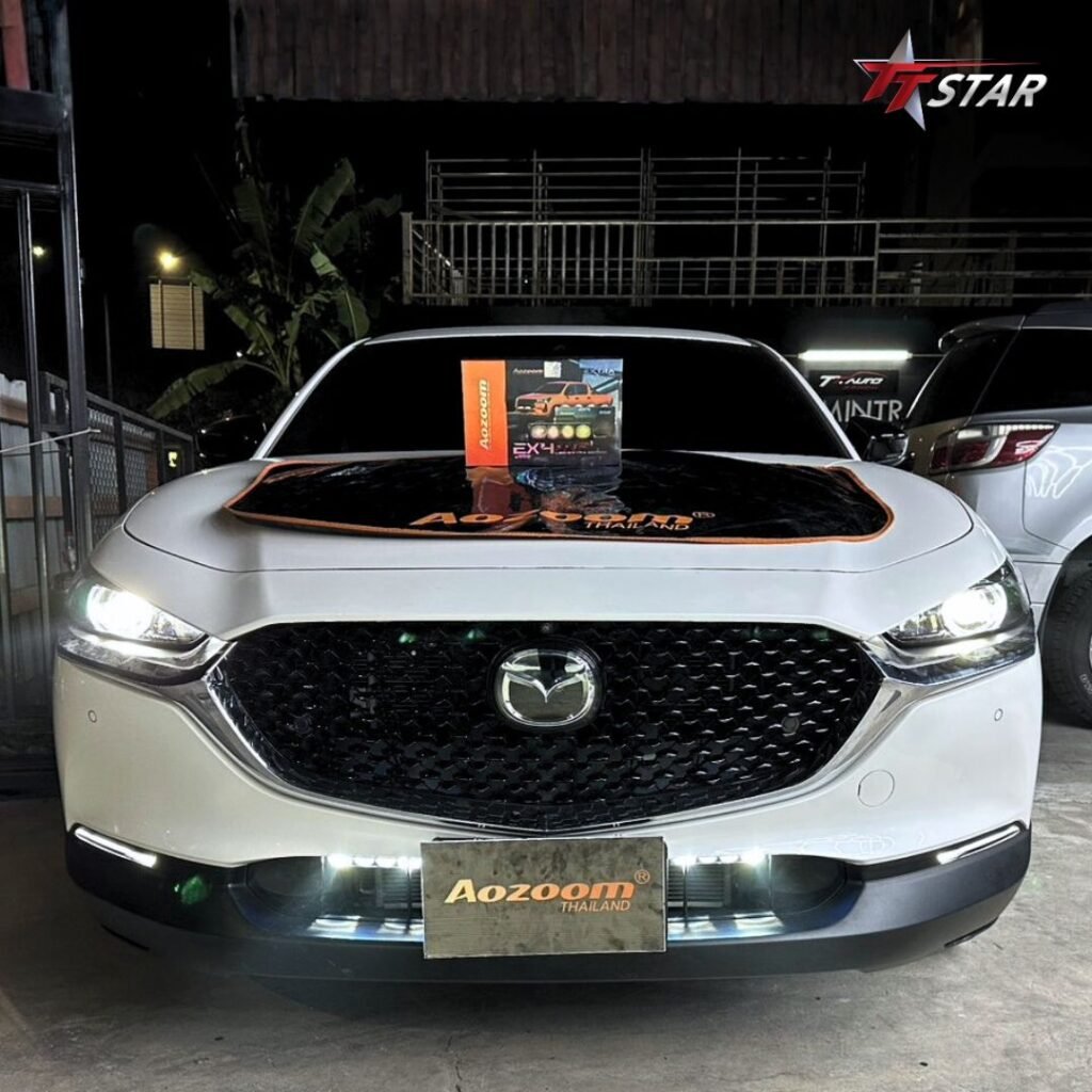 ติดตั้งไฟเสริม Mazda CX-30 กับ AOZOOM EX4 มุมหน้ารถ แสงสว่างคมชัดตอนกลางคืน