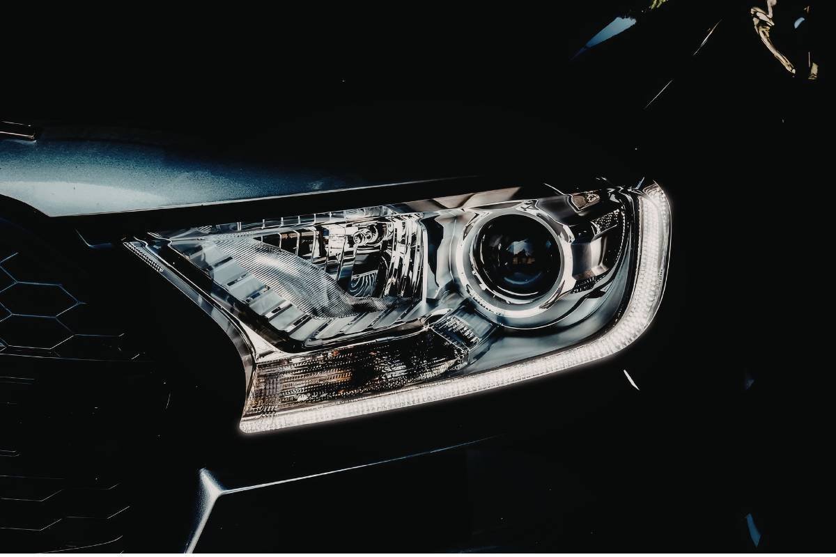 how-many-watts-for-car-headlights_2 ไฟหน้ารถยนต์ควรใช้กี่วัตต์? เจาะลึกความลับ u0022วัตต์สูงไม่ได้แปลว่าดีที่สุดu0022 พร้อมวิธีเลือกให้คุ้มค่า